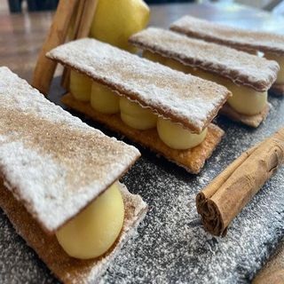 Box 4 Milhojas Crema Gourmet