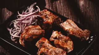 მწვადი ნეკნის