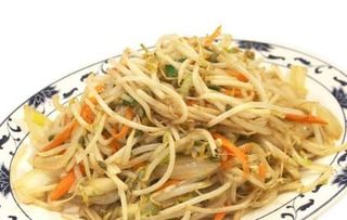 13- Ensalada Con Brotes De Soja