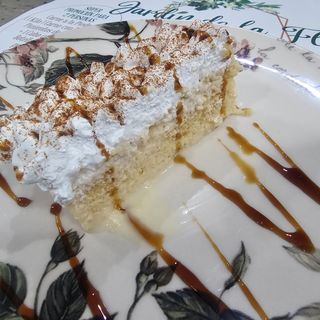 Tarta Tres Leches