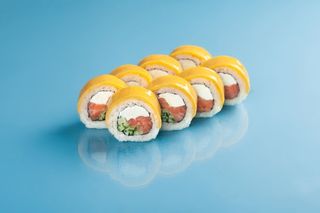 GLOVO Чиз ролл с лососем 8 шт