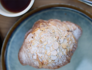 Мигдалевий круасан (160г)