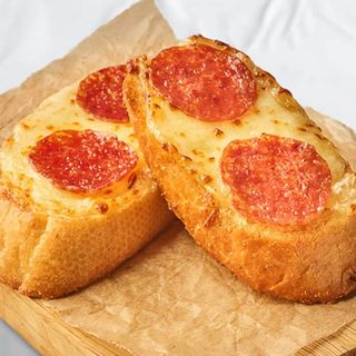 Garlic Bread Pepperoni