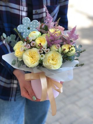 Квіткова композиція Чарівність