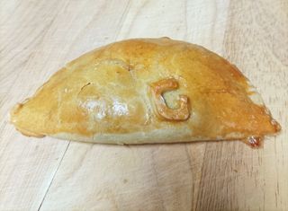 Empanada De Gambas Con Bechamel