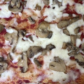 Trancio con funghi trifolati