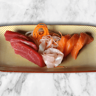 Sashimi variado (9 uds.)