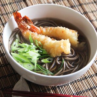 111. Tempura soba