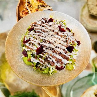 Salată de vită cu pâine coaptă - 360 gr