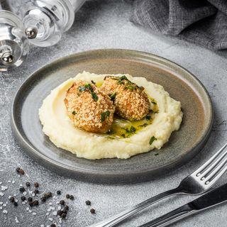 Котлета по-київськи з пюре