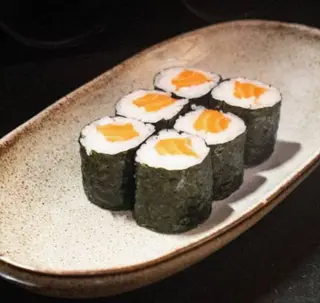 Hossomaki Salmão