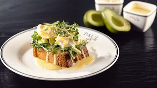 ბენედიქტი ავოკადოთი