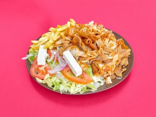 Plato kebab + ensalada + patatas
