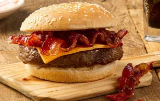 Hambúrguer de Bacon com Batata