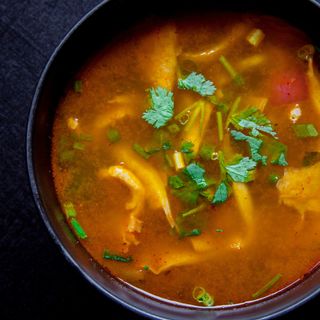 Tom Yum Soup (Vegetable Large)