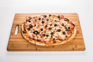 Pizza Salami  la metru