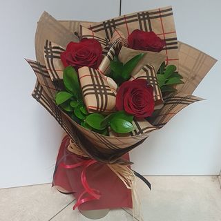 Букет-"рози за теб"