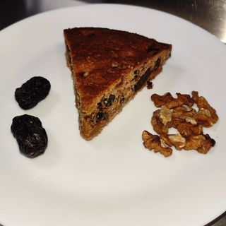 Ración De Tarta Árabe De Suher Frutos Secos