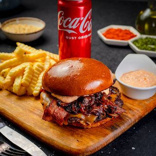 Meniu Combo BBQ Bacon Cheeseburger