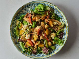 Insalata mediterránea di ventresca