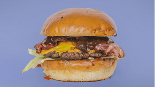 Burger Czizas z wołowiną