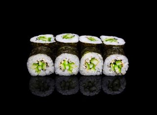 Хосомаки краставица (120гр)