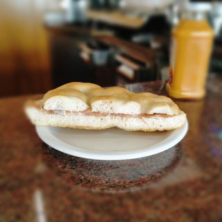 Focaccia prosciutto crudo di parma e philadelphia