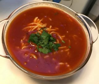 Pomidorowa z makaronem