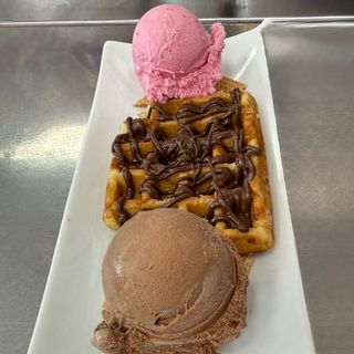 GOFRE 2 BOLAS HELADO