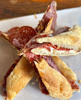 Bocadillo De Caviar De Wagyu