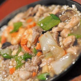 Ku Bak De Arroz Con Tres Delicias