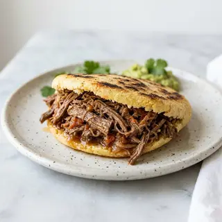 Arepa De Mechada