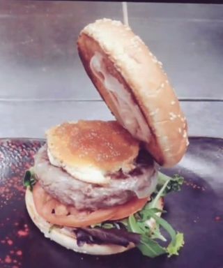 Burger De Queso De Cabra