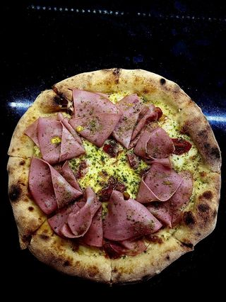 Пица Мортелина (500г)