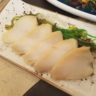 Sashimi de pez mantequilla (4 uds.) 