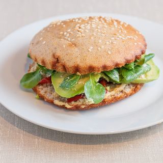 Bezglutenski avokado sendvič