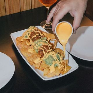 NACHOS PULLED PORK