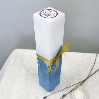 თეთრი და ლურჯი სანთელი 7051