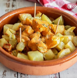 Tapa De Patatas Bravas