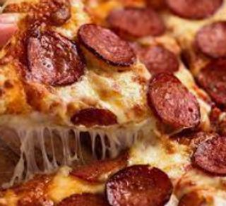Pizza De Pepperoni (Media Luna)