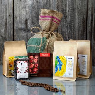 Zestaw kaw 3x250g + herbata i czekolada w oryginalnym worku po kawie