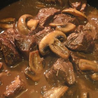 Ternera Con Champiñón