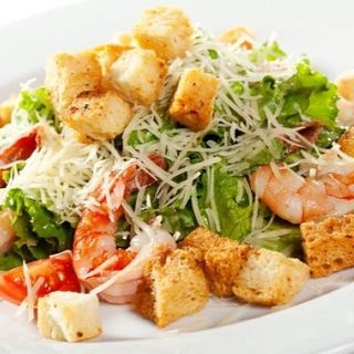 Салат Цезарь з креветками 260 гр