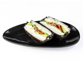 Суші-бургер вегетаріанський (270g)