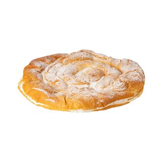 Ensaimada mallorquina de nata