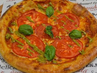 Пица Капрезе (30см)