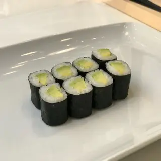 Maki De Aguacate (8 Uds.)
