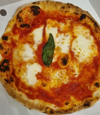 Margherita con bufala