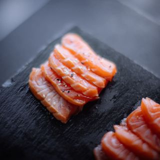 Tataki de salmón