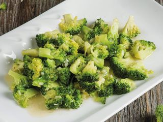 Брокколи в чесночном соусе